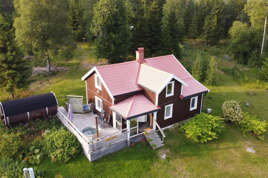 Forest Cabin With Stunning Mountain View & Sauna Турсбю Экстерьер фото